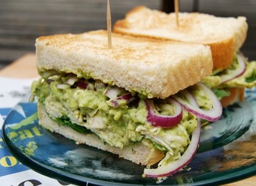 Chicken & Avocado Sandwich 